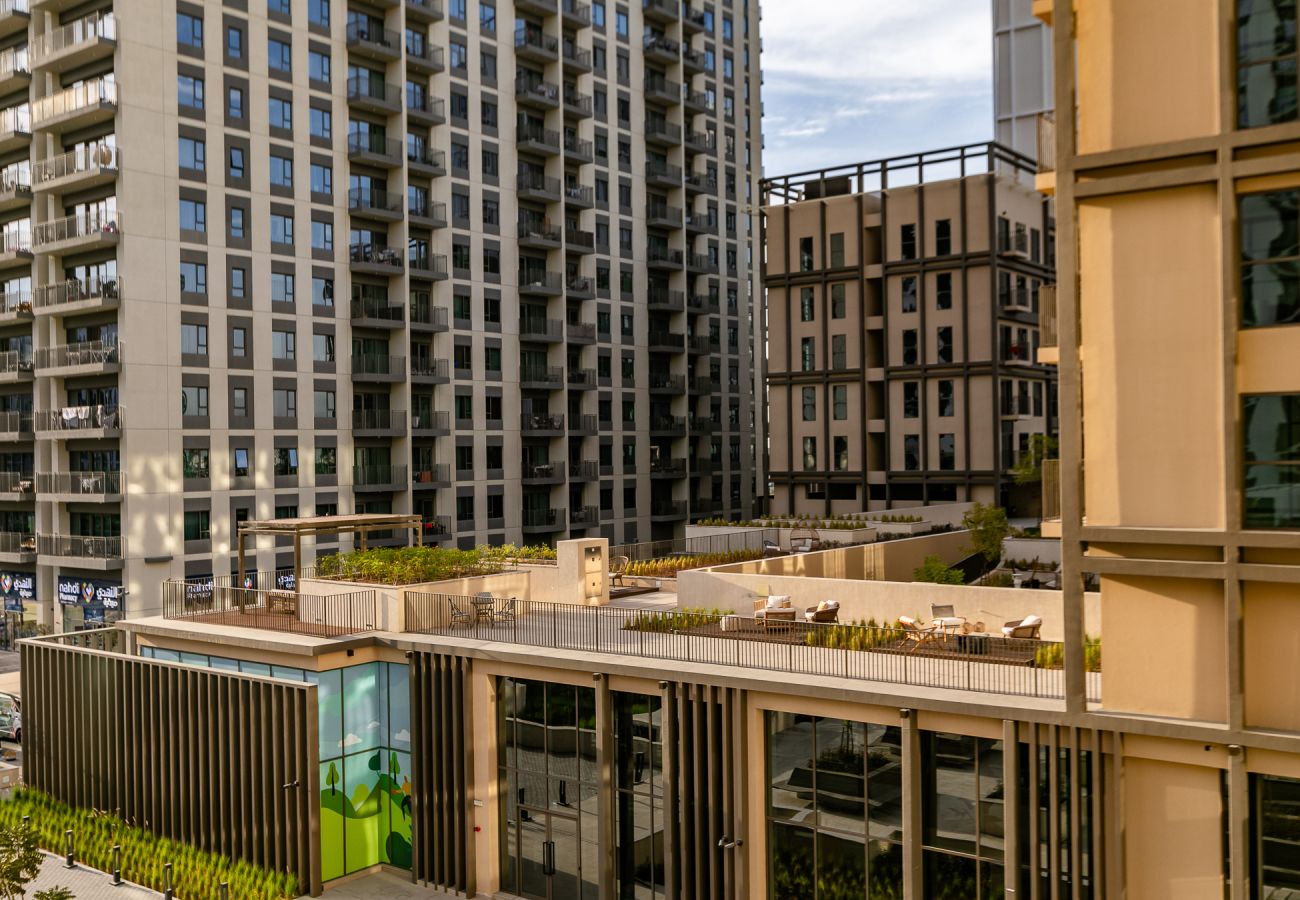 Апартаменты на Dubai - Spacious and Stylish 2-Bedroom Apartment in Dubai Hills I Socio Tower 