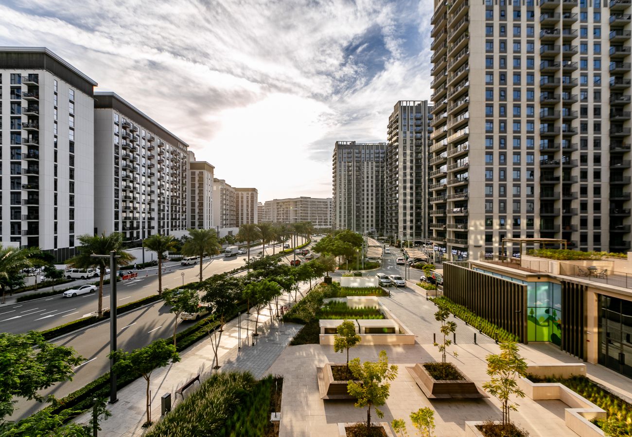 Апартаменты на Dubai - Spacious and Stylish 2-Bedroom Apartment in Dubai Hills I Socio Tower 