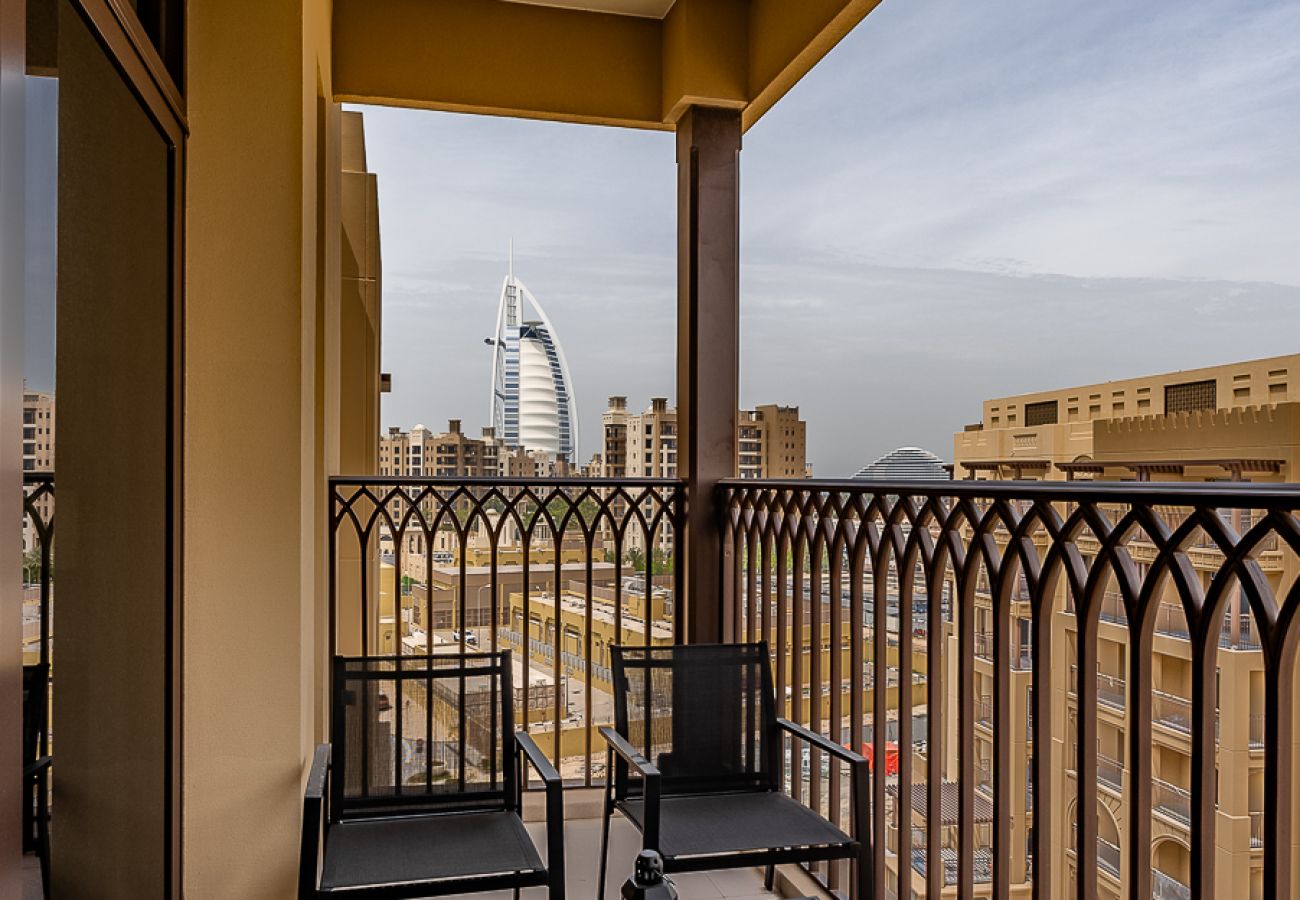 Апартаменты на Dubai - Spacious 1- Bedroom apartment in Madinat Jumeirah Living I Beachside Bliss