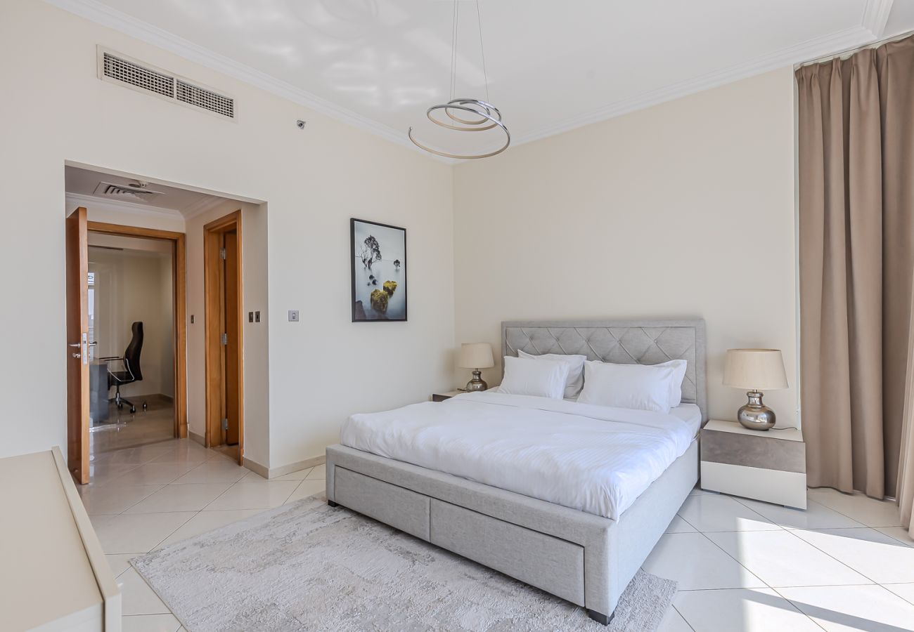 Апартаменты на Dubai - Spacious 3BDR Apartment in Marina with Office