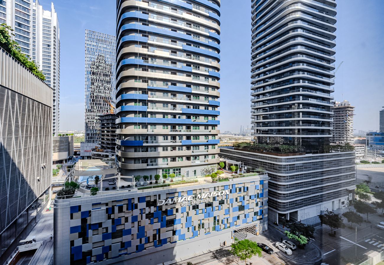 Апартаменты на Dubai - Bright & Stylish Studio Apartment in the Heart of Downtown Dubai