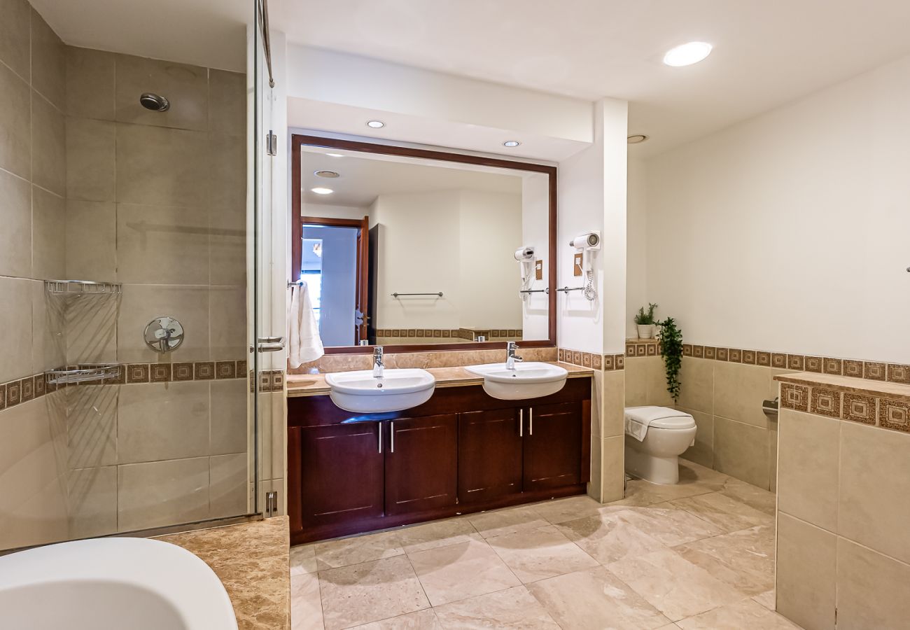 Апартаменты на Dubai - Luxurious 1BR Apartment | Fairmont South Residences IPalm Jumeirah