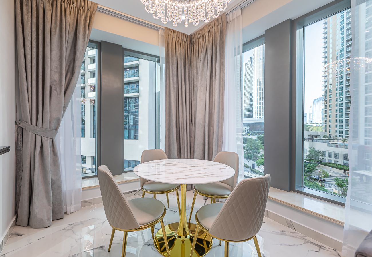 Апартаменты на Dubai - Chic & Functional 2-Bedroom Apartment in 29 Boulevard, Downtown Dubai