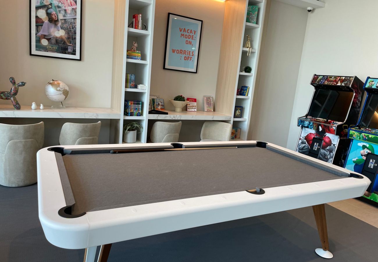 Апартаменты на Dubai - Luxurious 1BDR apartment in MBR City