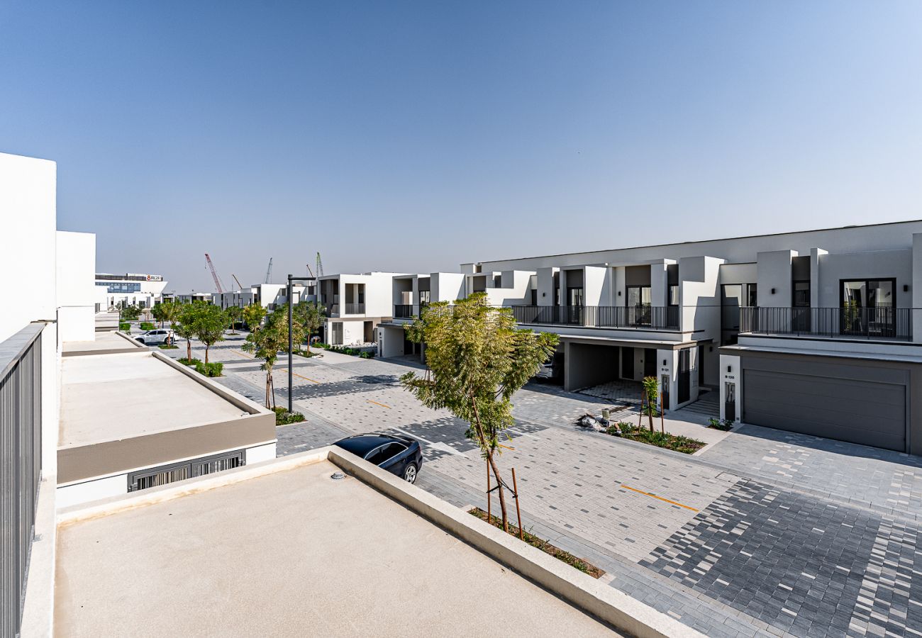 Таунхаус на Dubai - Modern Townhouse in Tilal Al Ghaf – Aura Gardens