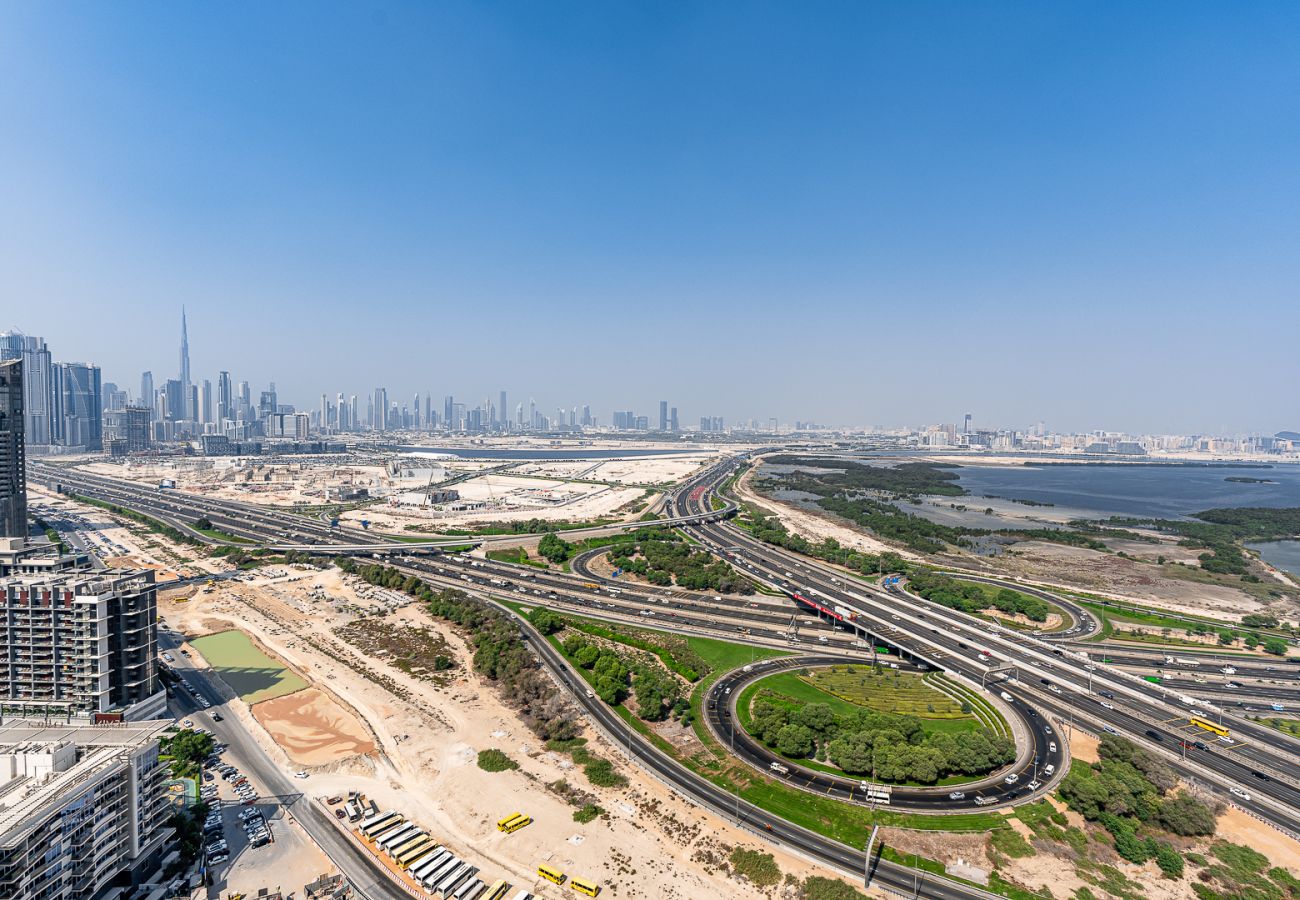 Апартаменты на Dubai - Elegant 2-Bedroom Apartment with Stunning City and Water Views