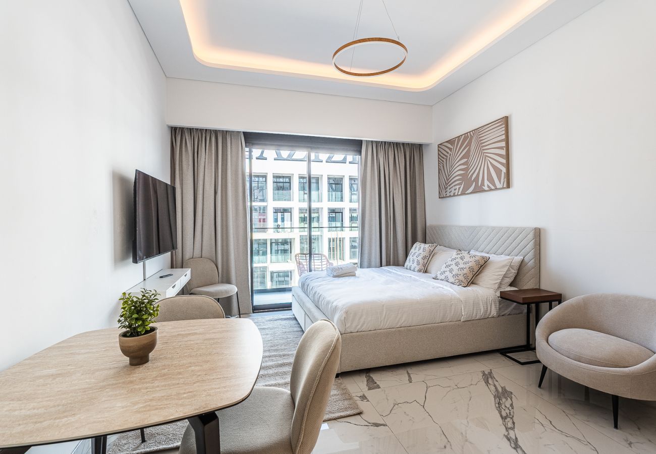 Квартира-студия на Dubai - Modern Studio Apartment with Outdoor views I Azizi 67