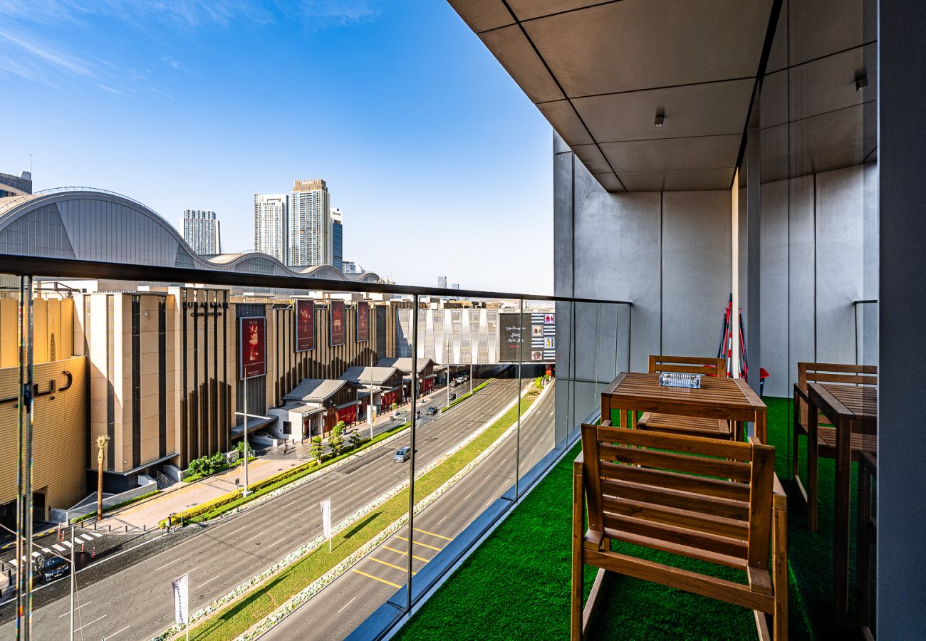 Апартаменты на Dubai - Modern & Spacious 1-Bedroom Apartment in Boulevard Point I Downtown Dubai