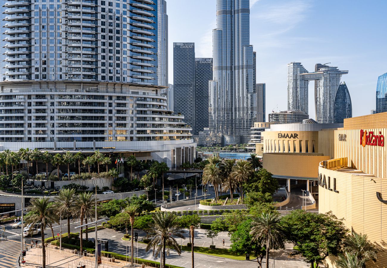 Апартаменты на Dubai - Modern & Spacious 1-Bedroom Apartment in Boulevard Point I Downtown Dubai