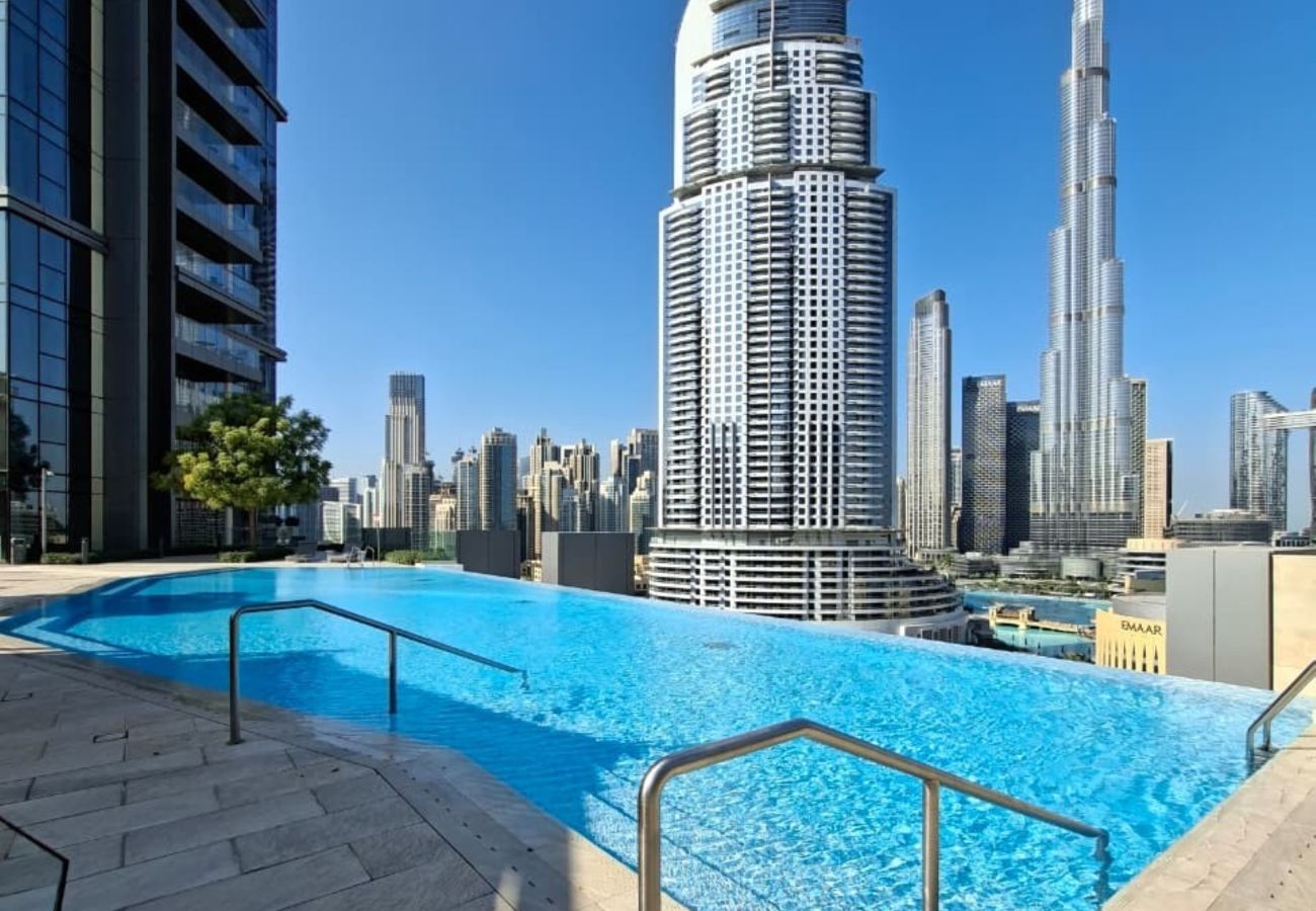 Апартаменты на Dubai - Modern & Spacious 1-Bedroom Apartment in Boulevard Point I Downtown Dubai