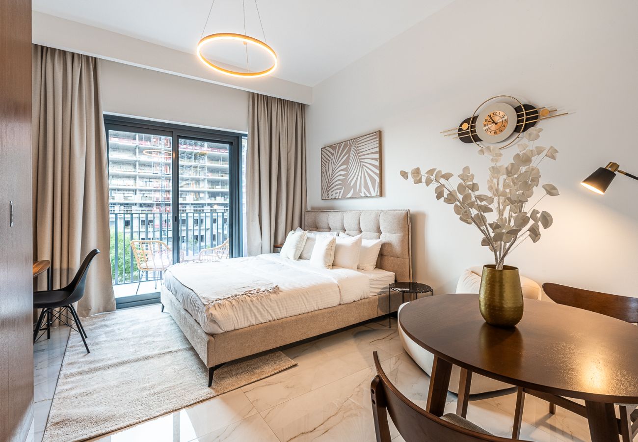 Квартира-студия на Dubai - Exquisite studio apartment in Azizi Mirage