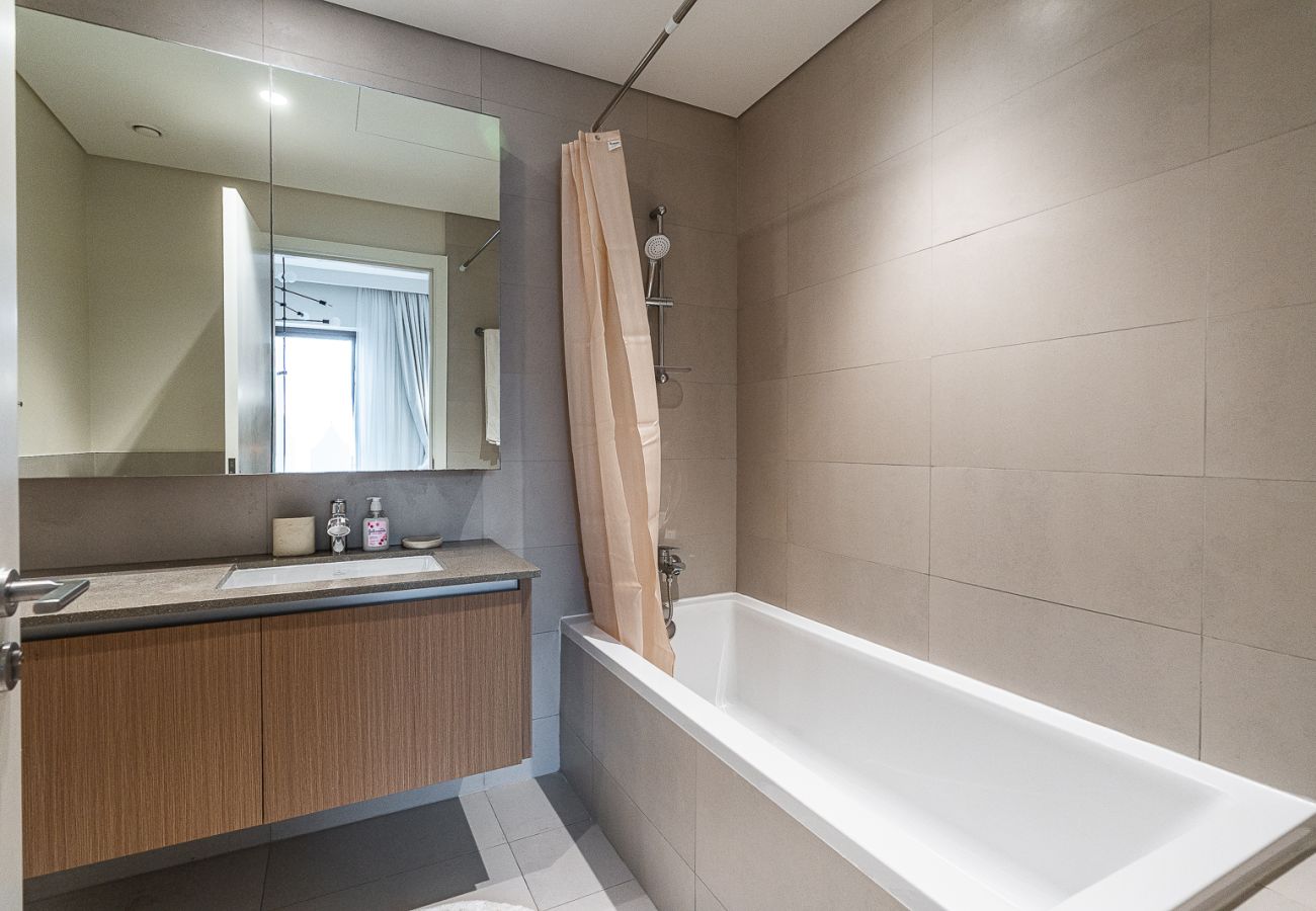 Апартаменты на Dubai - Sophisticated 2BDR in Surf At Creek Beach