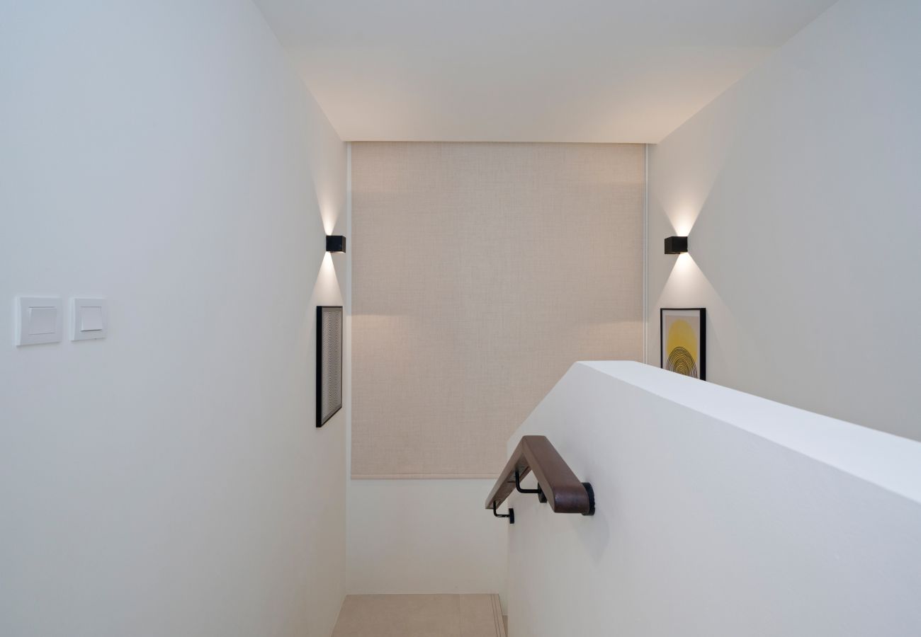 Таунхаус на Dubai - Modern 3-Bedroom Townhouse with Maid’s Room & Private Garden