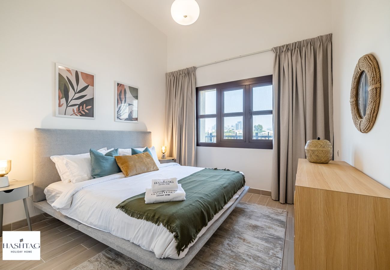 Апартаменты на Dubai - Modern 2 BDR Apartment in Alandalus Jumeirah Golf Estates