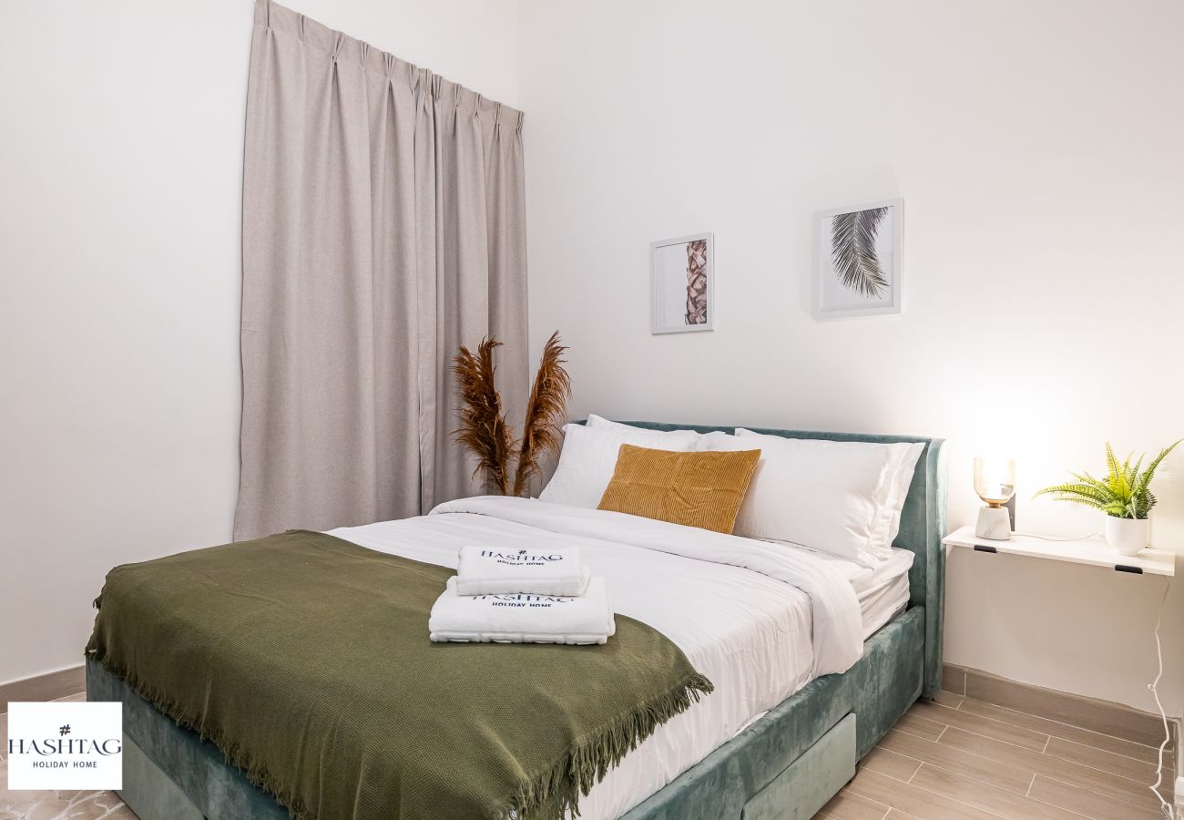 Апартаменты на Dubai - Modern 2 BDR Apartment in Alandalus Jumeirah Golf Estates