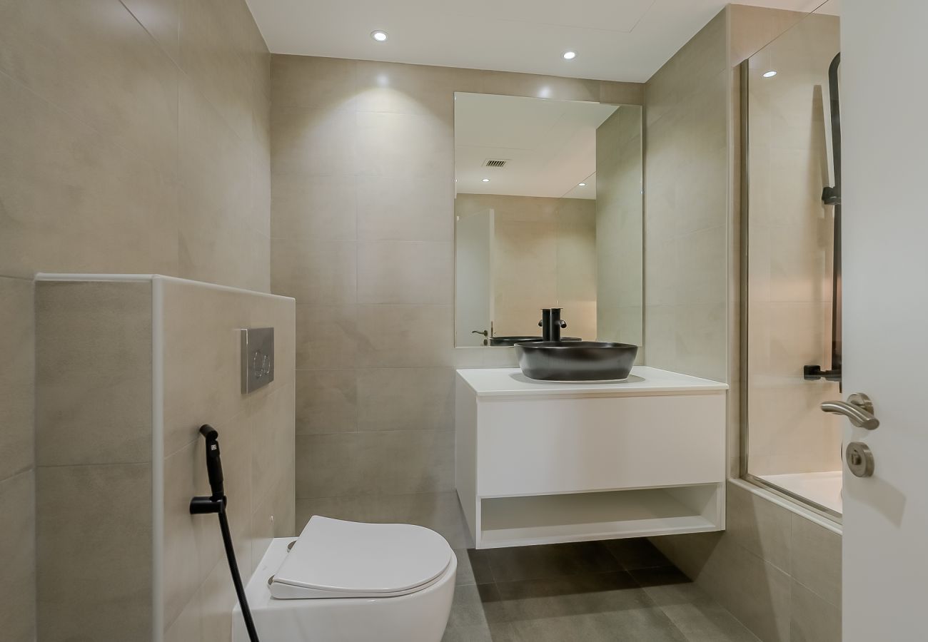 Апартаменты на Dubai - 2BDR I Sea View I Shoreline I Hatimi