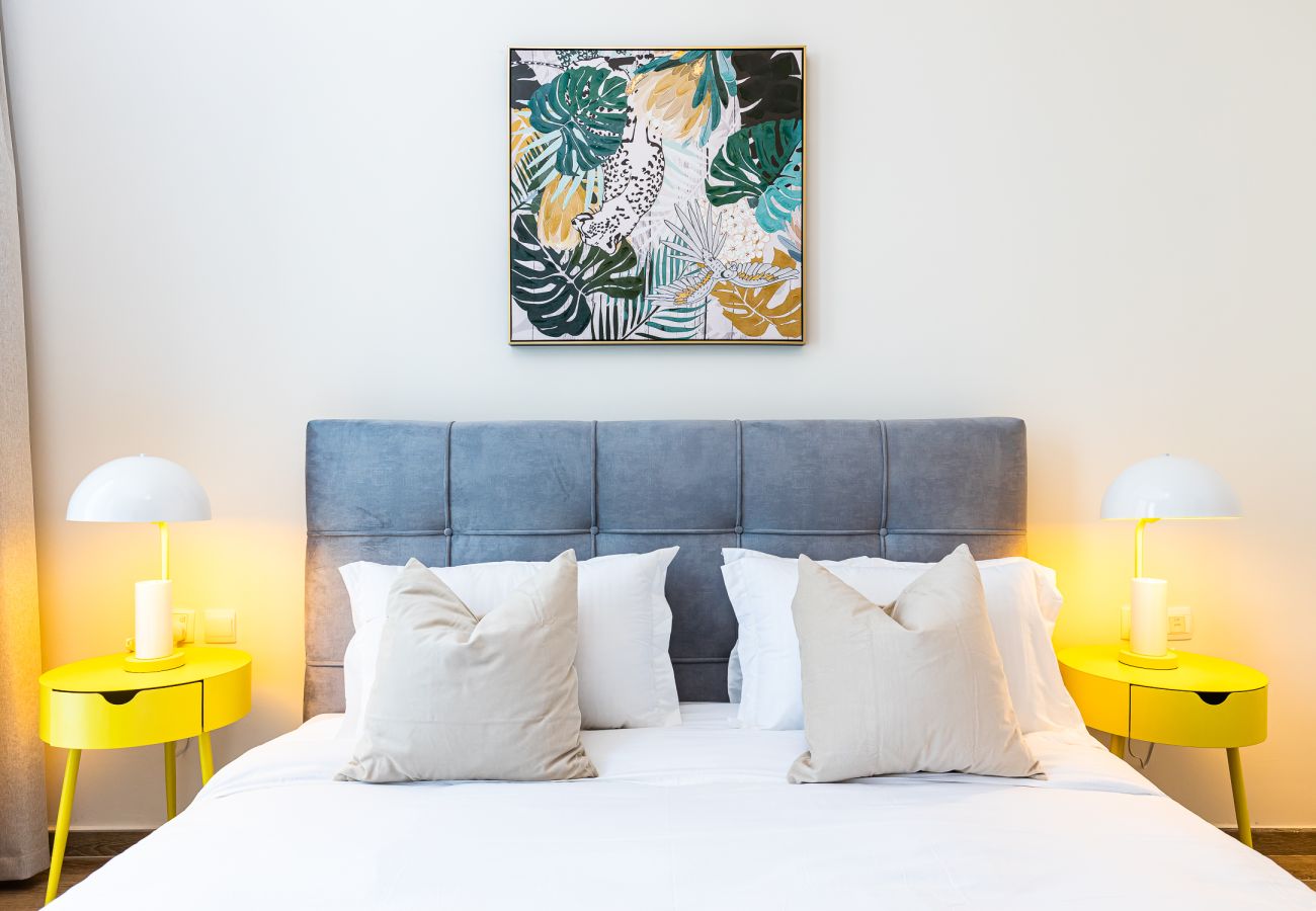 Апартаменты на Dubai - 1 BDR Apartment | Canal view | Burj Khalifa view