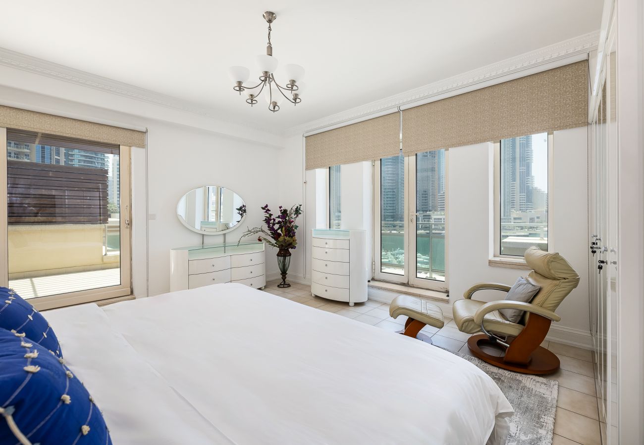 Вилла на Dubai - Elegant  5BDR villa + Maid Room in Dubai Marina