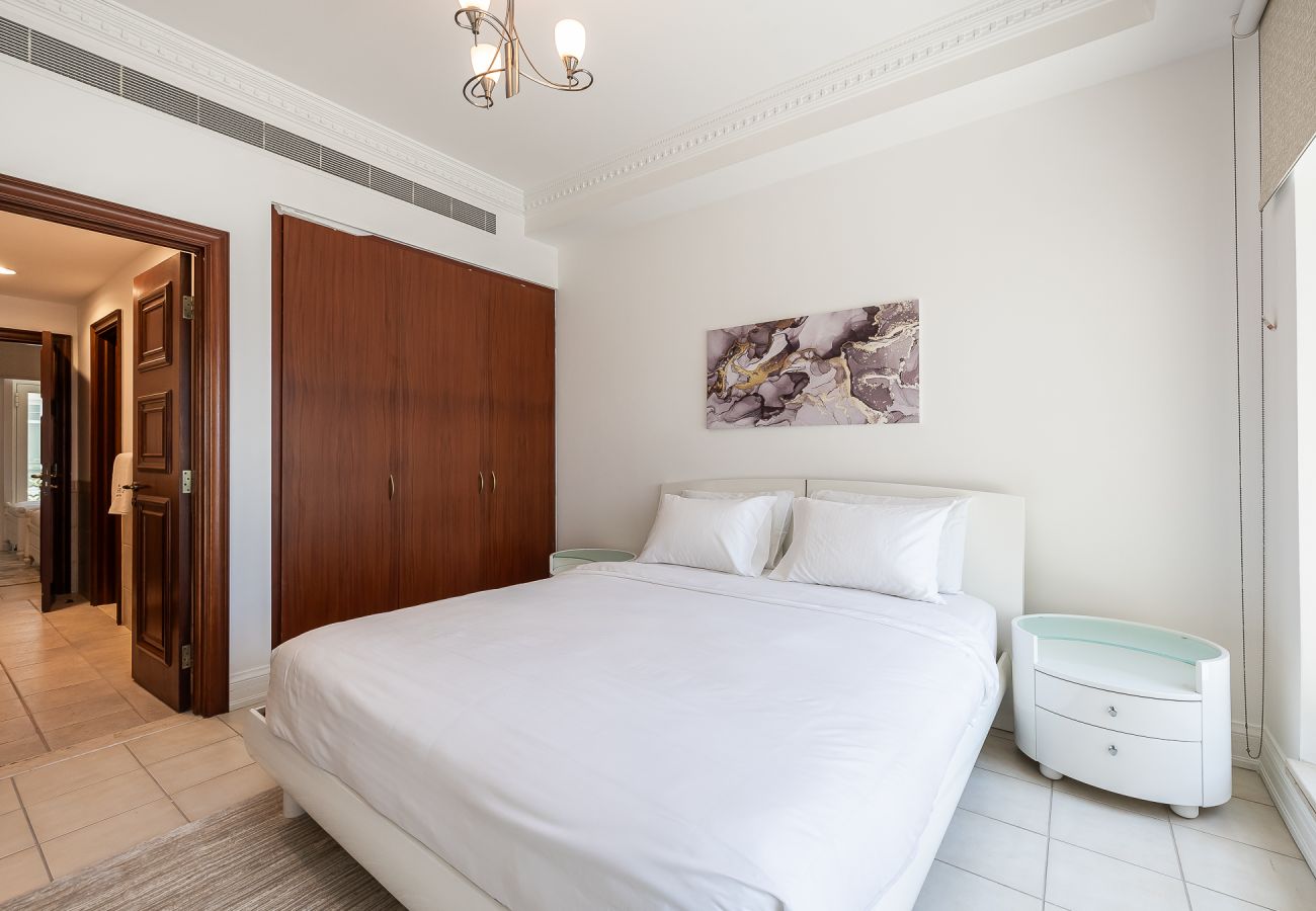 Вилла на Dubai - Elegant  5BDR villa + Maid Room in Dubai Marina