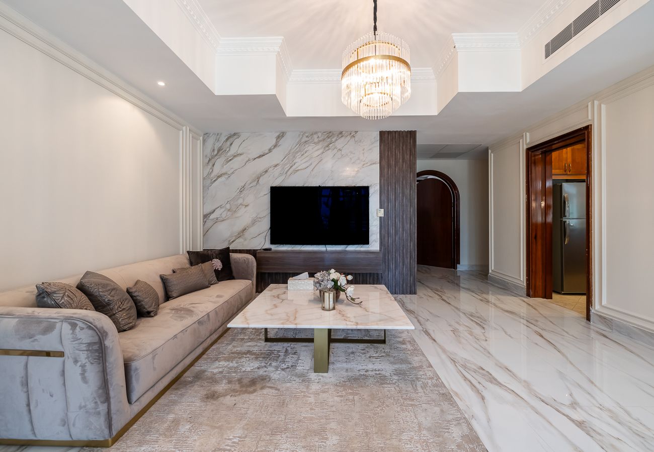 Вилла на Dubai - Elegant  5BDR villa + Maid Room in Dubai Marina