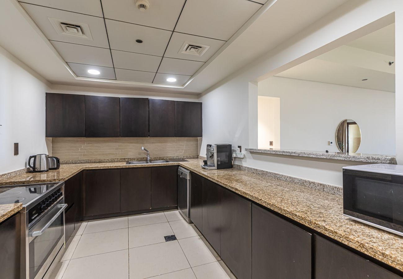 Апартаменты на Dubai - Renovated 3BDR in Palm Jumeirah
