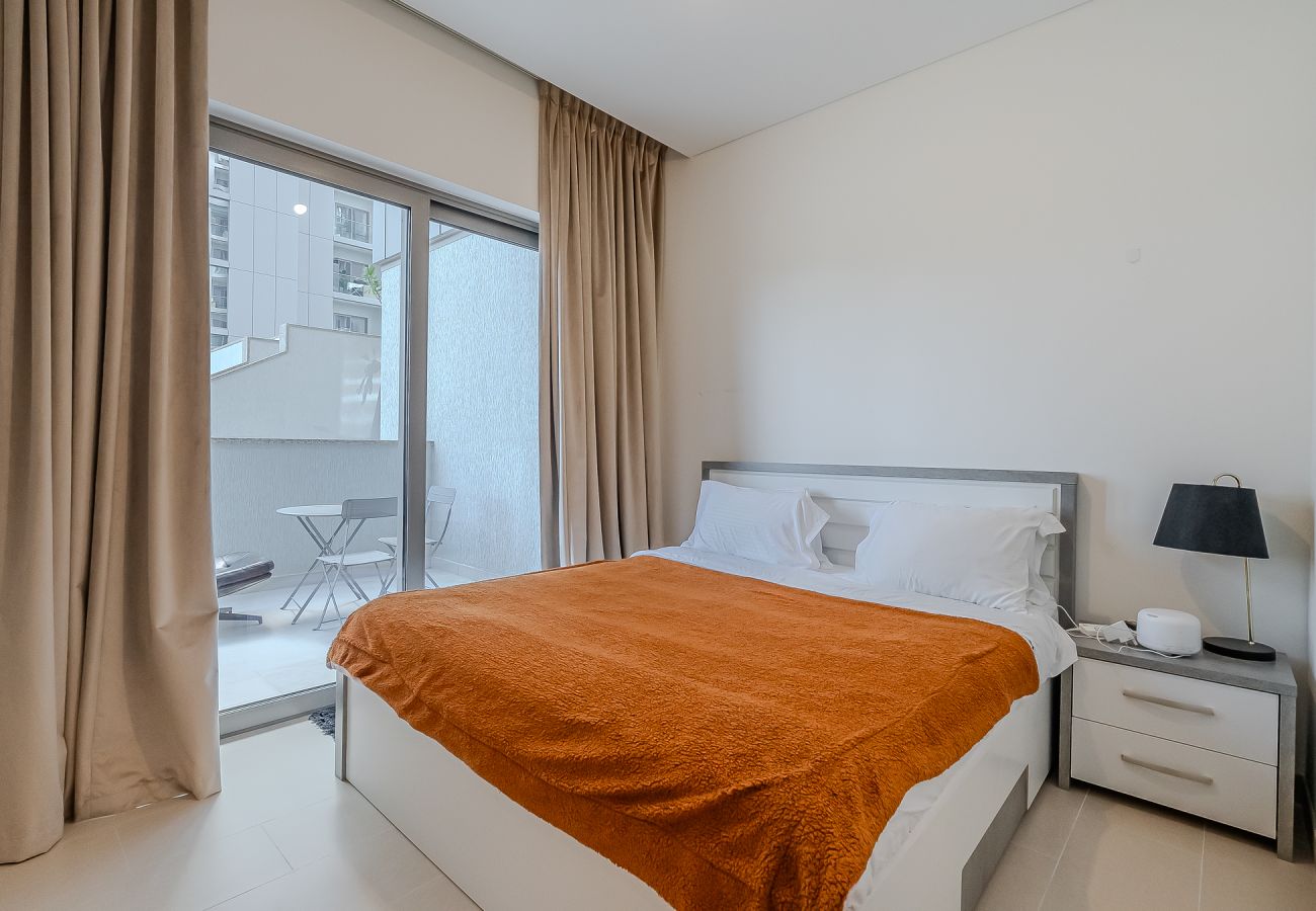 Апартаменты на Dubai - Spacious 1 Bedroom Apartment in Creek Sobha