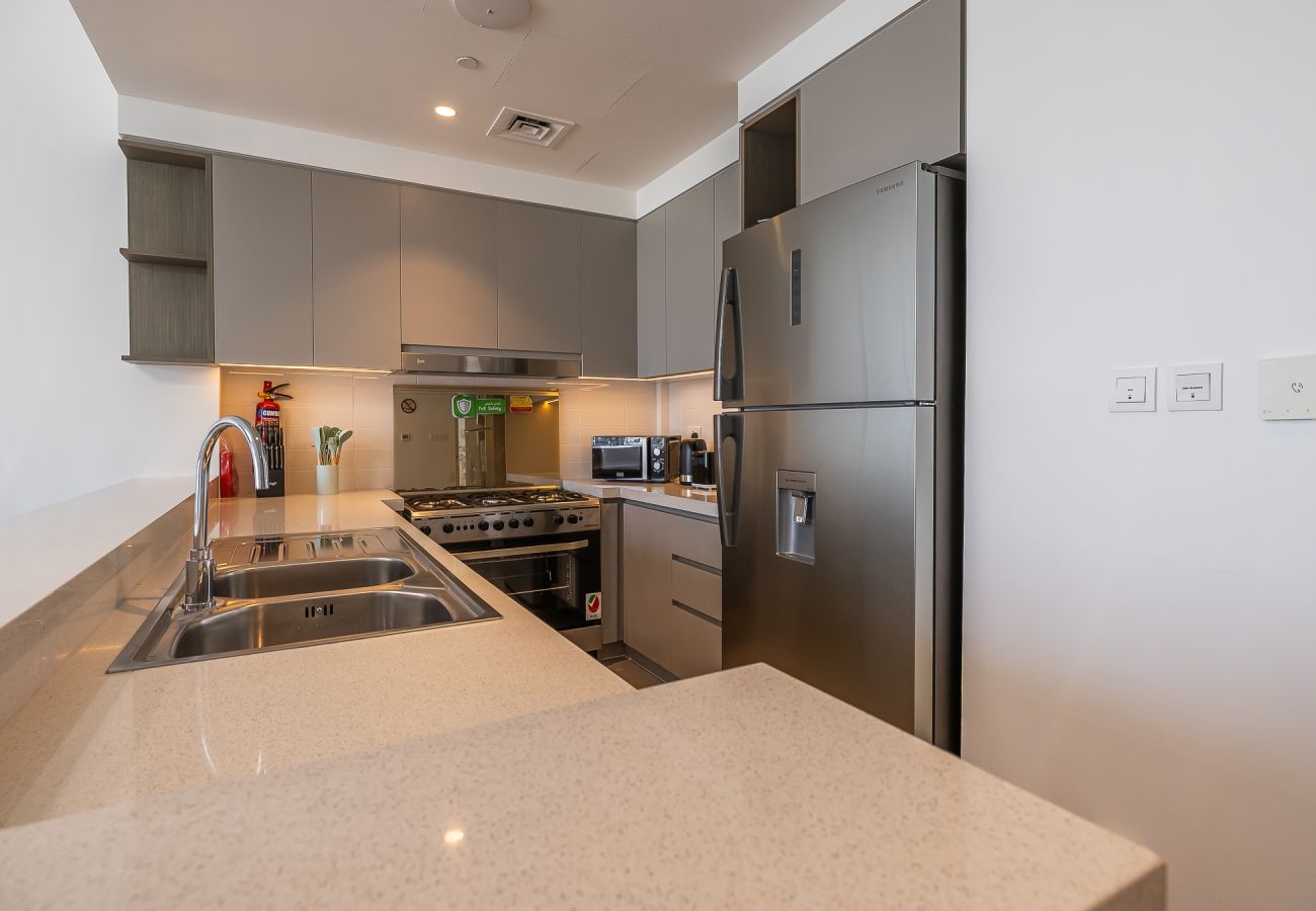 Апартаменты на Dubai - Elegant 3-Bedroom Apartment with Maid’s Room in Creek Gate – Dubai Creek Harbour