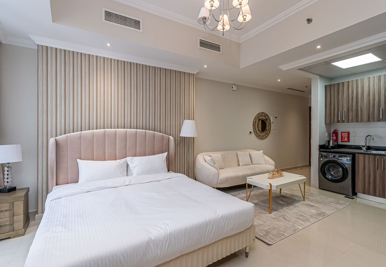 Квартира-студия на Dubai - Bright & Stylish Studio Apartment in the Heart of Downtown Dubai