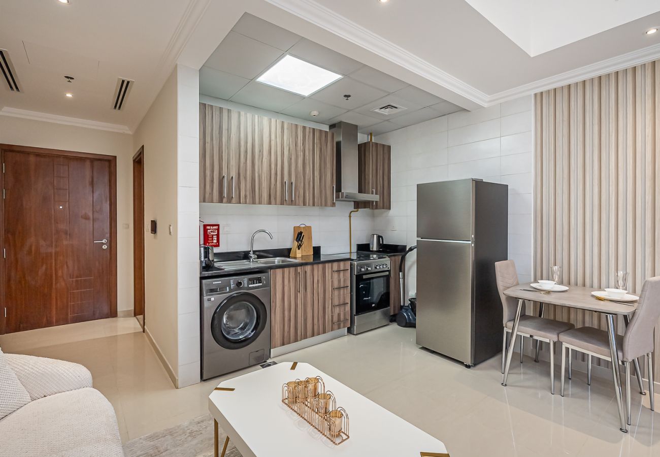 Квартира-студия на Dubai - Bright & Stylish Studio Apartment in the Heart of Downtown Dubai