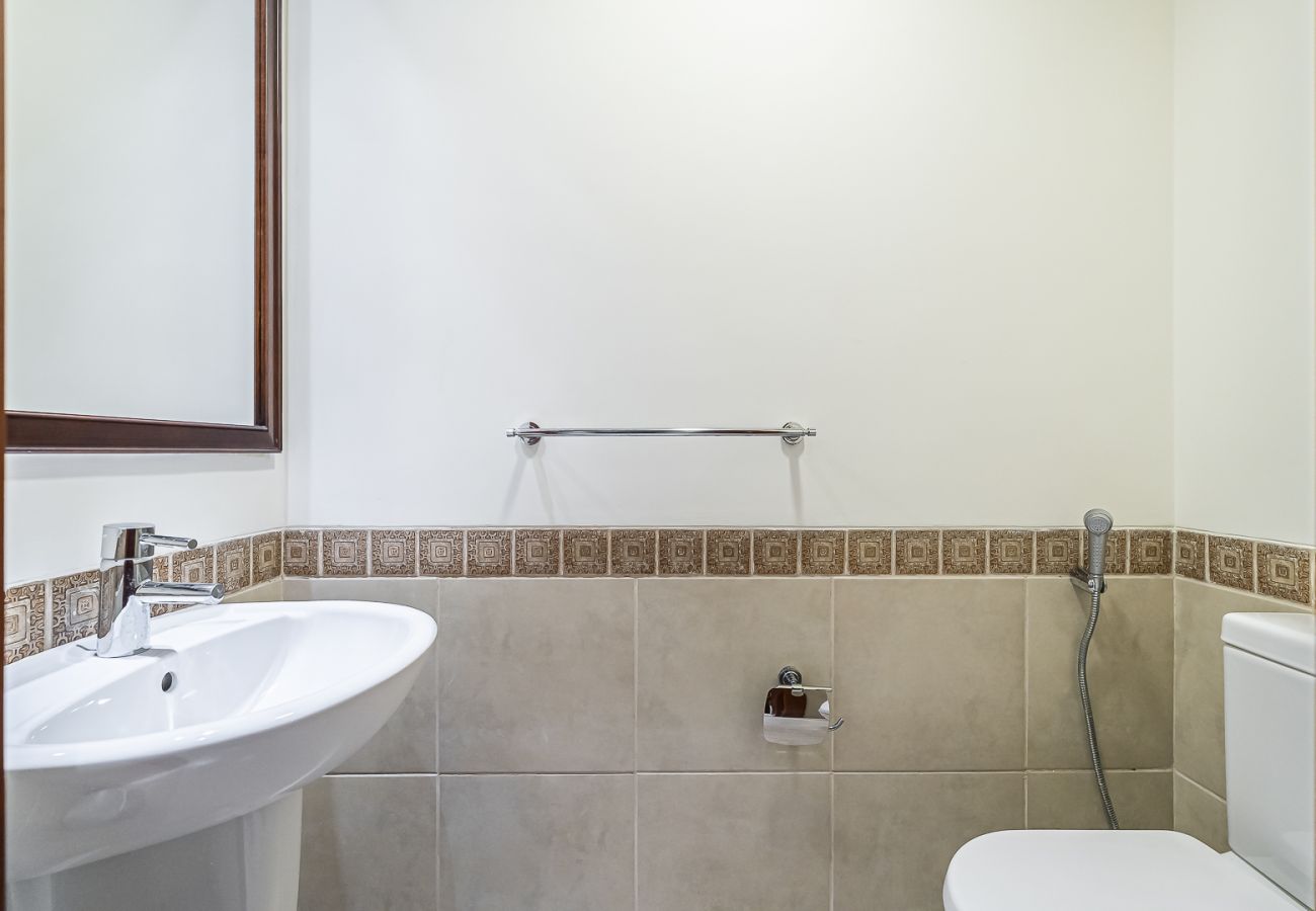 Апартаменты на Dubai - Stylish 2BDR apartment in Fairmont South I Palm Jumeirah