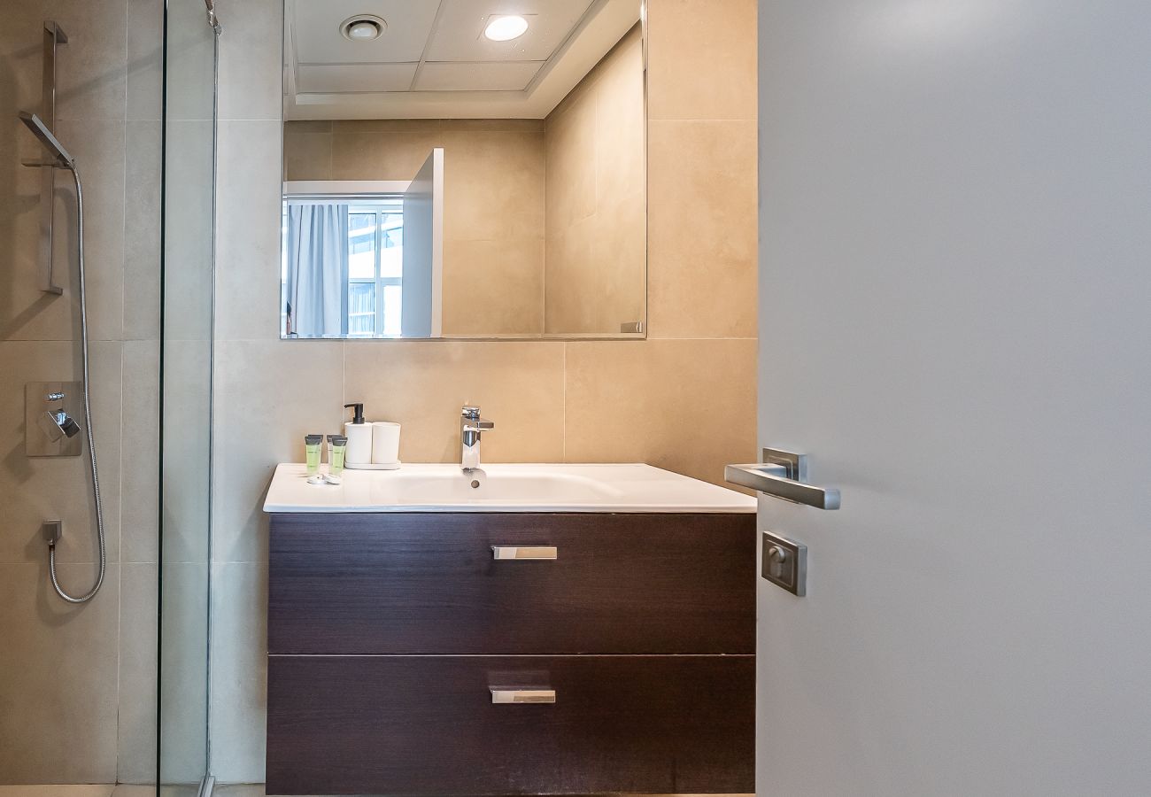 Апартаменты на Dubai - Spacious 2 BDR plus Maid room apartment with Sea View in Dubai Marina