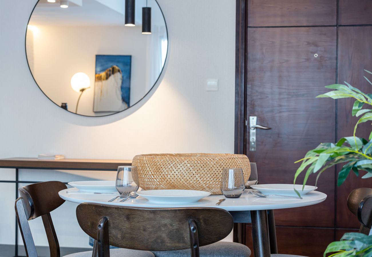 Апартаменты на Dubai - 1 BDR Apartment with office space / Dubai Marina