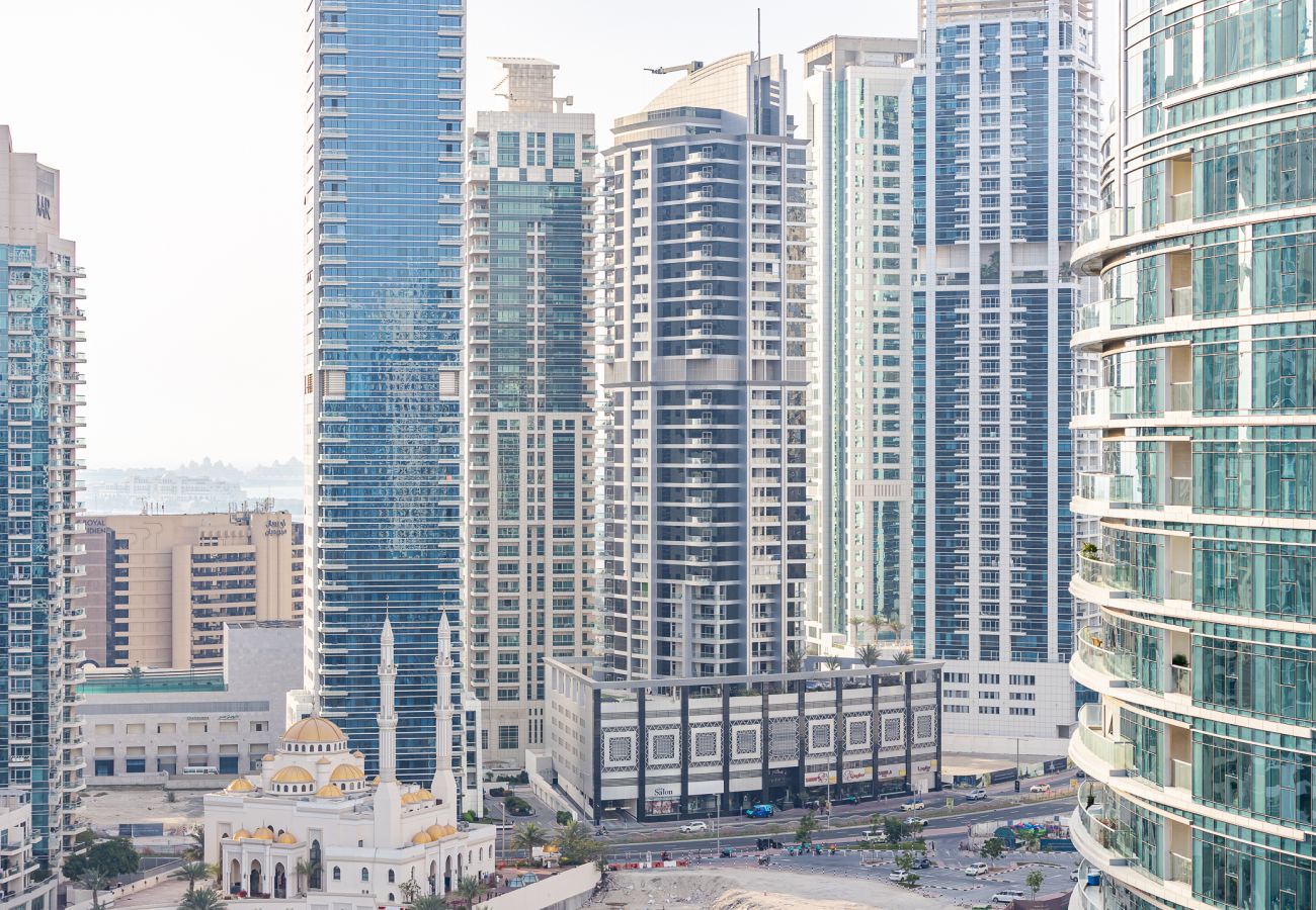 Апартаменты на Dubai - 1 BDR Apartment with office space / Dubai Marina