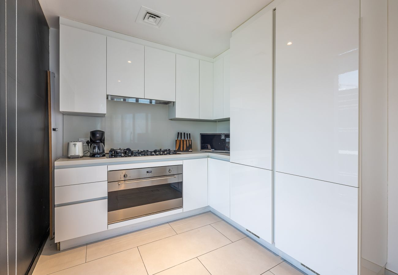 Апартаменты на Dubai - 3BDR Apartment + Maid Room / Burj Khalifa View