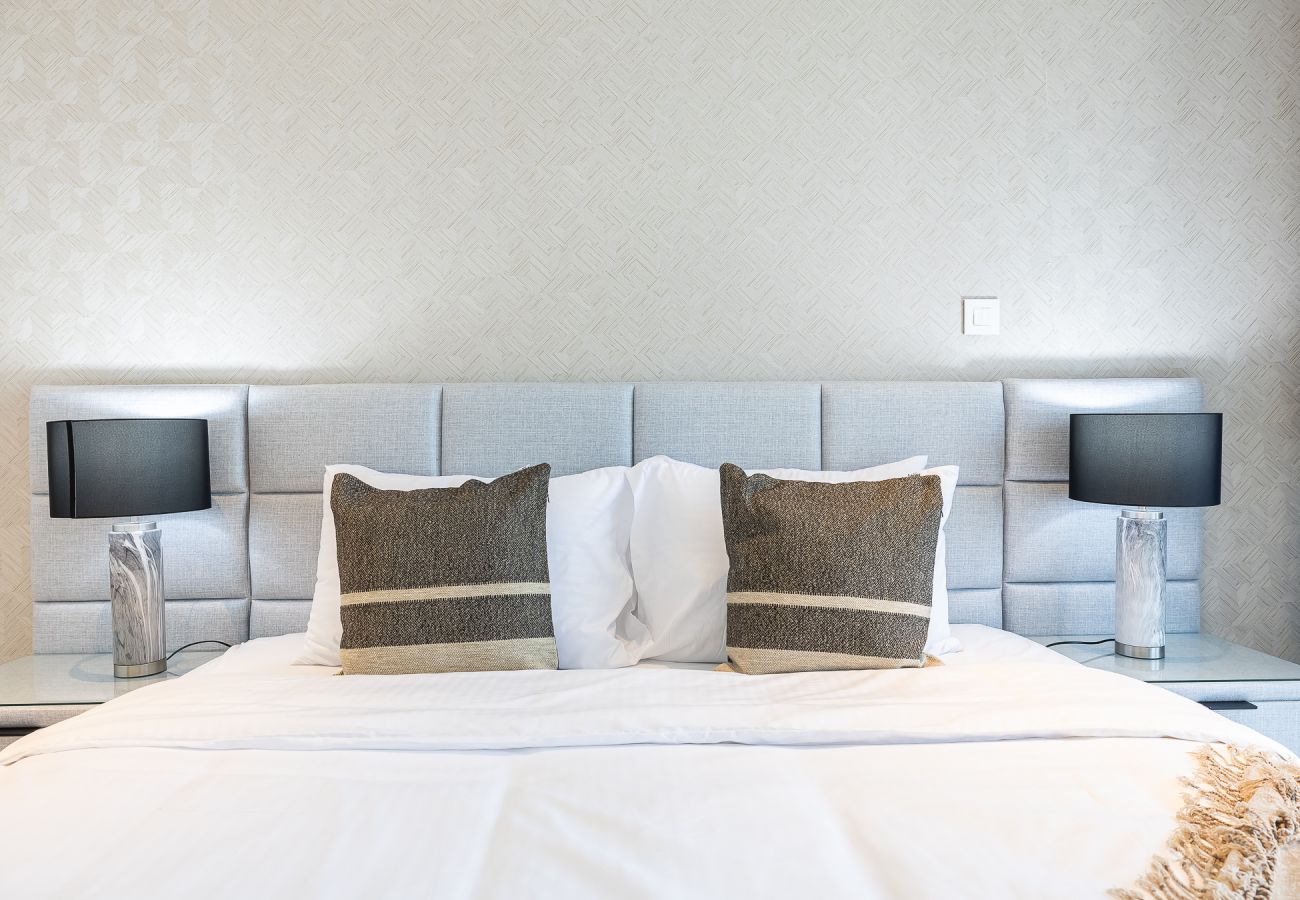 Апартаменты на Dubai - 3BDR Apartment + Maid Room / Burj Khalifa View