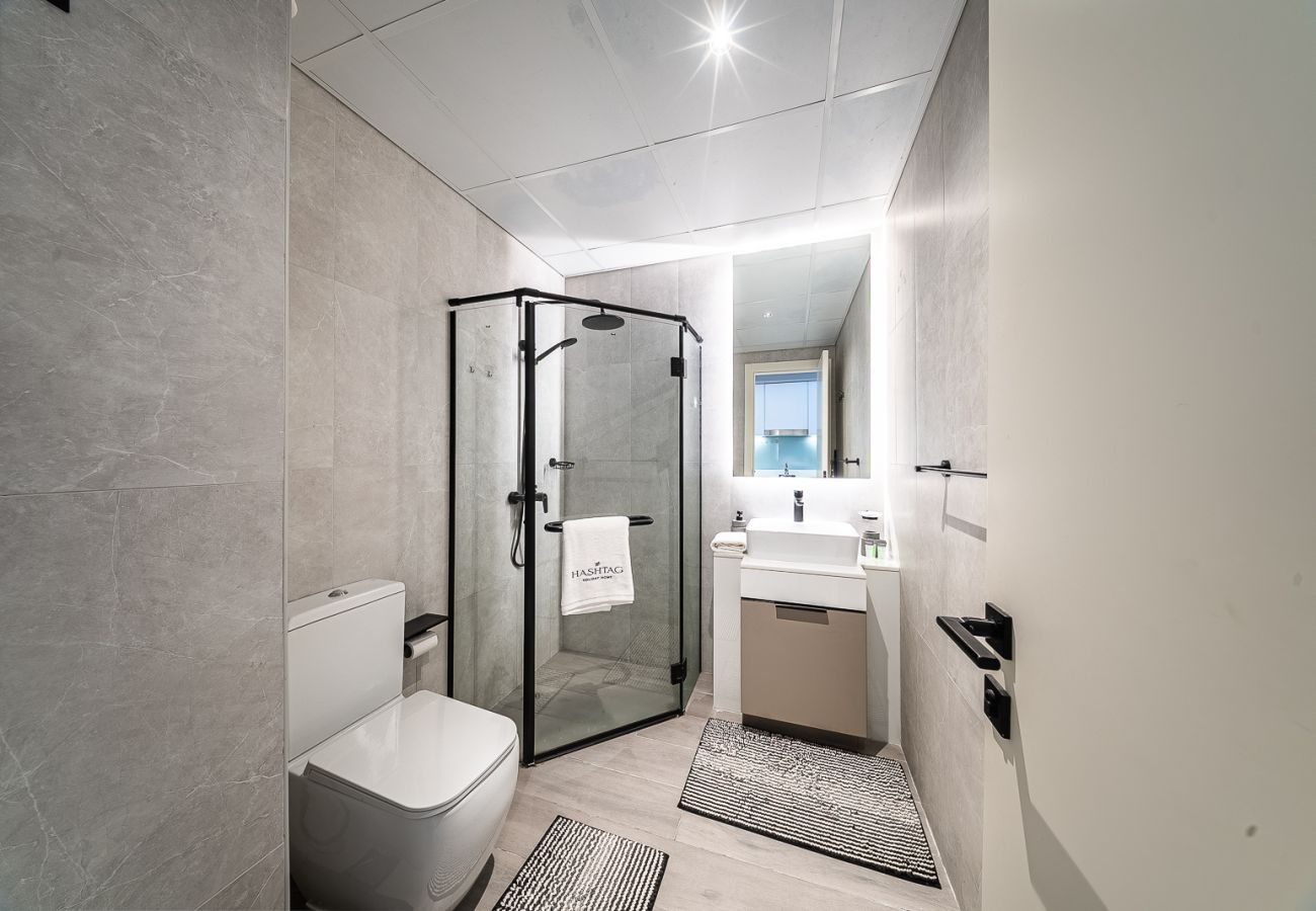 Апартаменты на Dubai - Spacious Studio in Dubai Production City