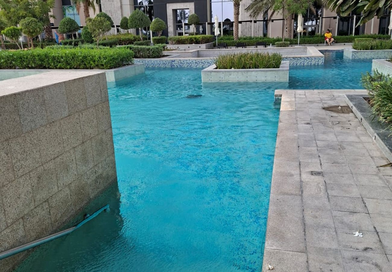 Апартаменты на Dubai - Spacious 3BDR + maid room / Business Bay