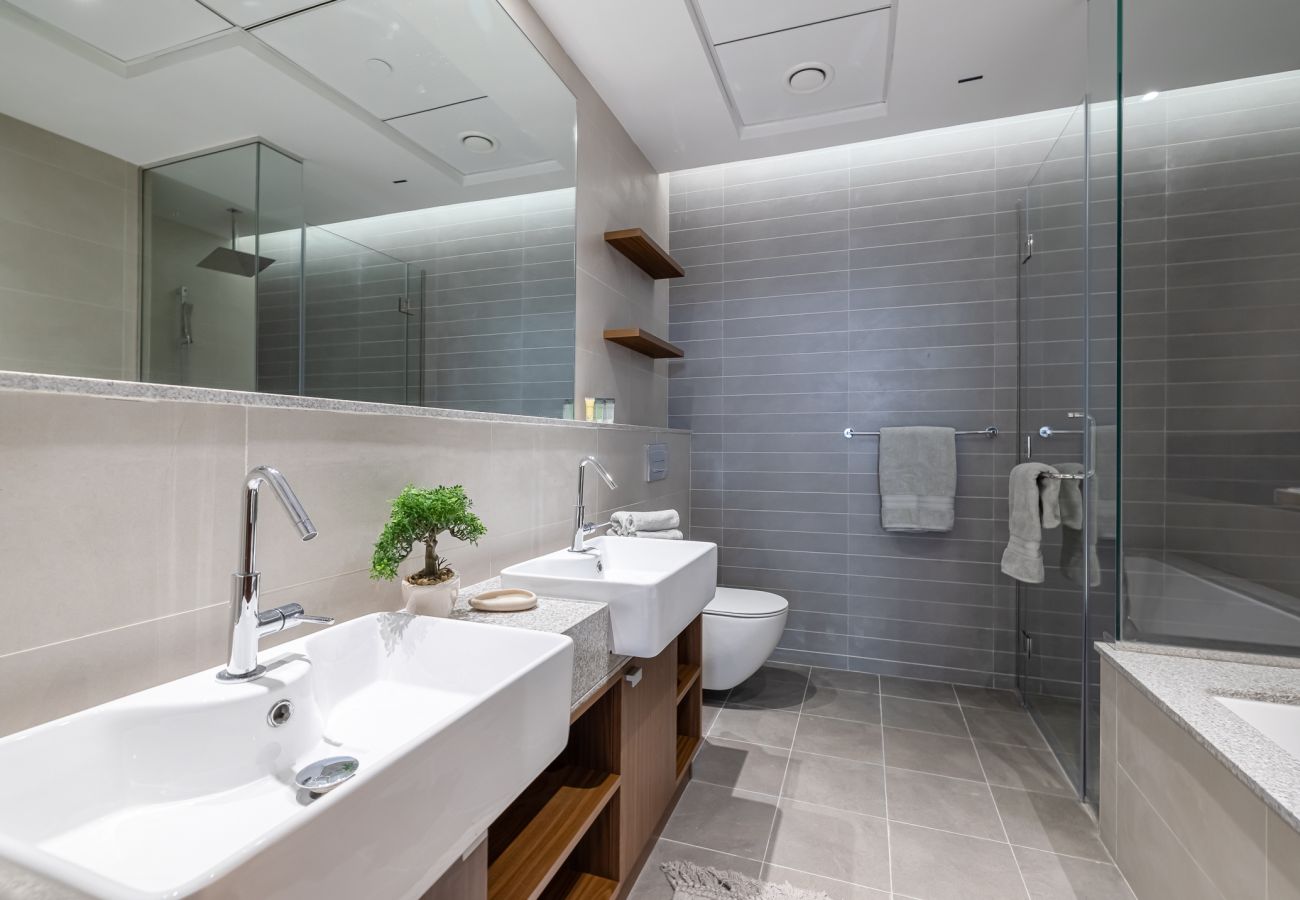 Апартаменты на Dubai - Stunning 1BDR Apartment / Close to Trade Center