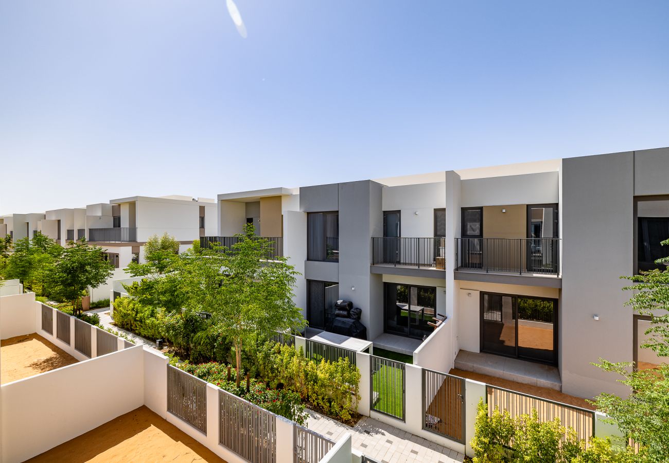 Апартаменты на Dubai - Elegant villa with 3 BDR I Maid Room I Garden /B67