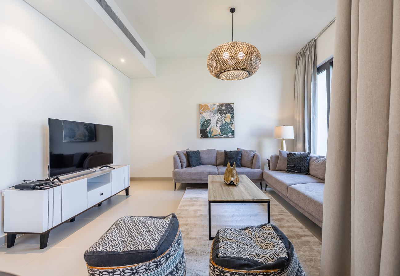 Апартаменты на Dubai - Exquisite 3-Bedroom Villa in Tilal Al Ghaf with Private Garden and Modern Amenities I B329