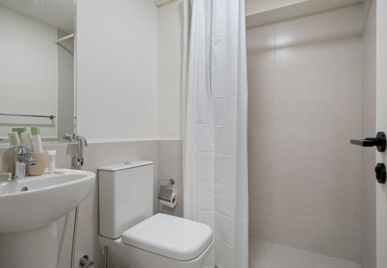 Апартаменты на Dubai - Spacious 3-Bedroom Townhouse with Maid’s Room & Private Garden