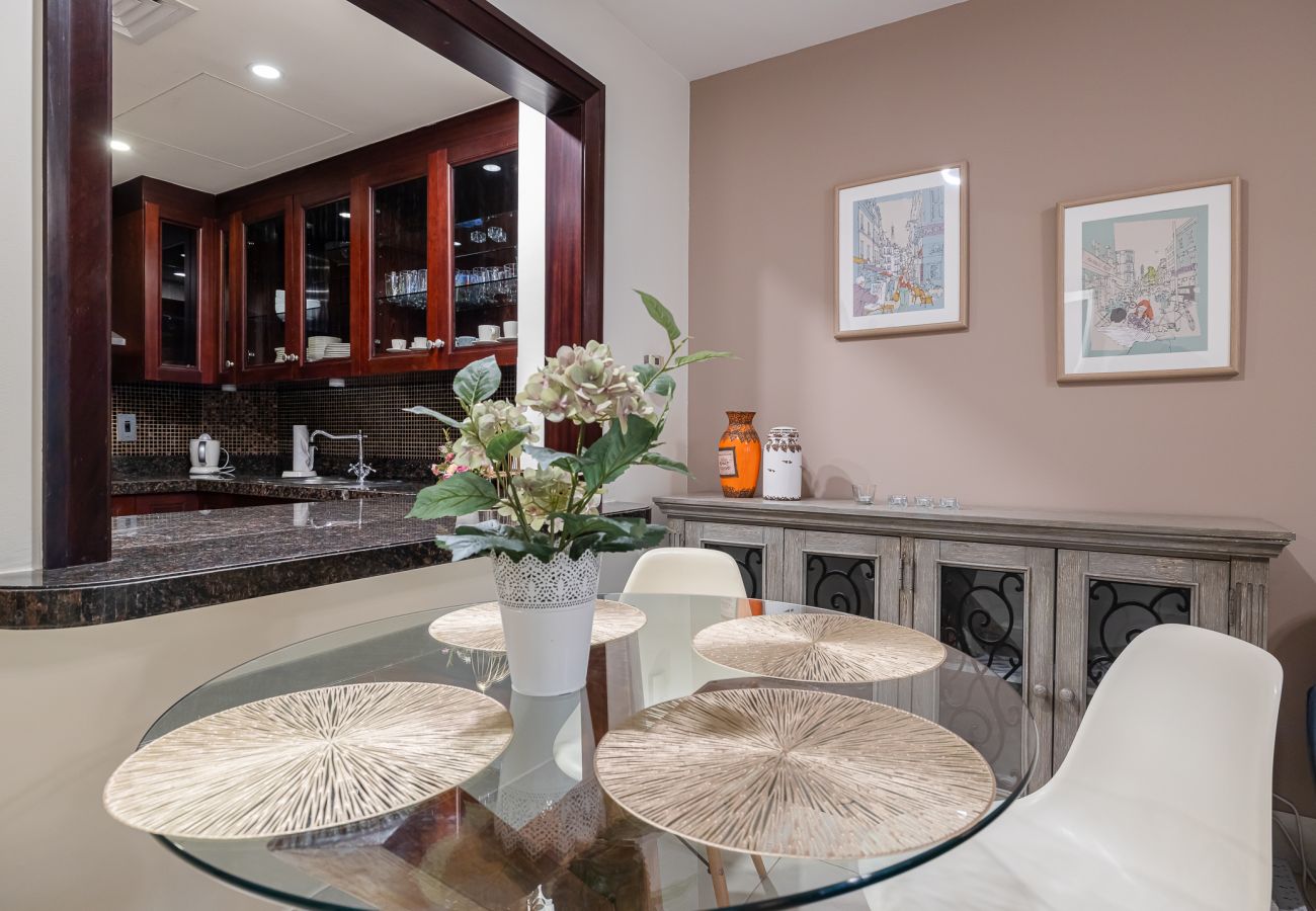 Апартаменты на Dubai - Beautiful 1 Bedroom Apartment/Close to Dubai Mall