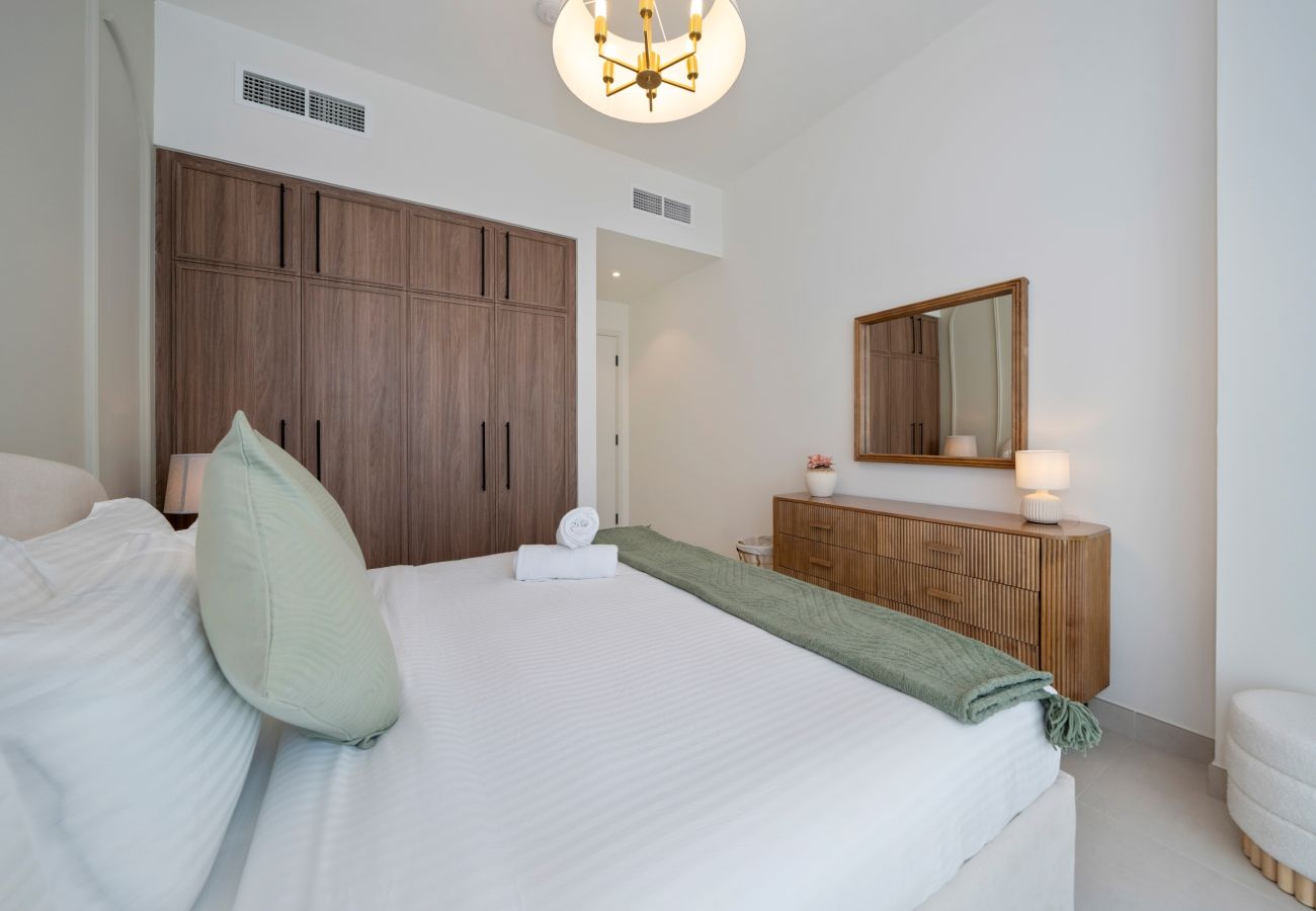 Таунхаус на Dubai - Modern 3-Bedroom Townhouse with Maid’s Room & Private Garden