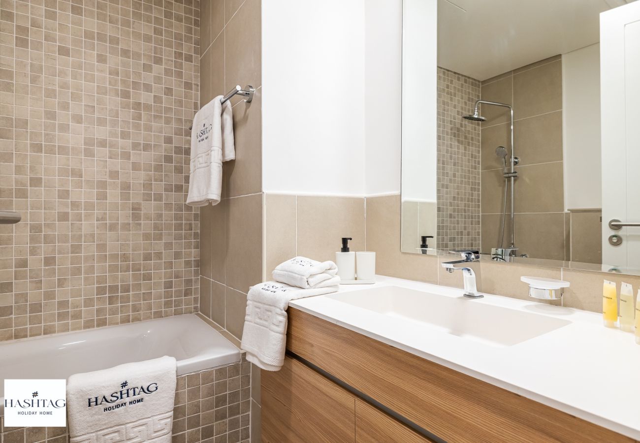 公寓 在 Dubai - Modern 2 BDR Apartment in Alandalus Jumeirah Golf Estates