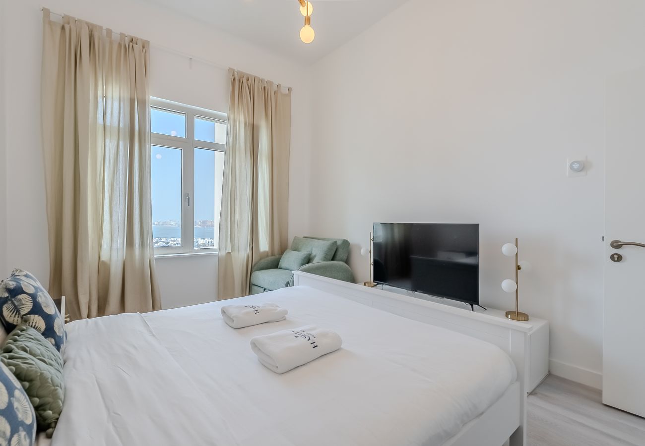 公寓 在 Dubai - 2BDR I Sea View I Shoreline I Hatimi