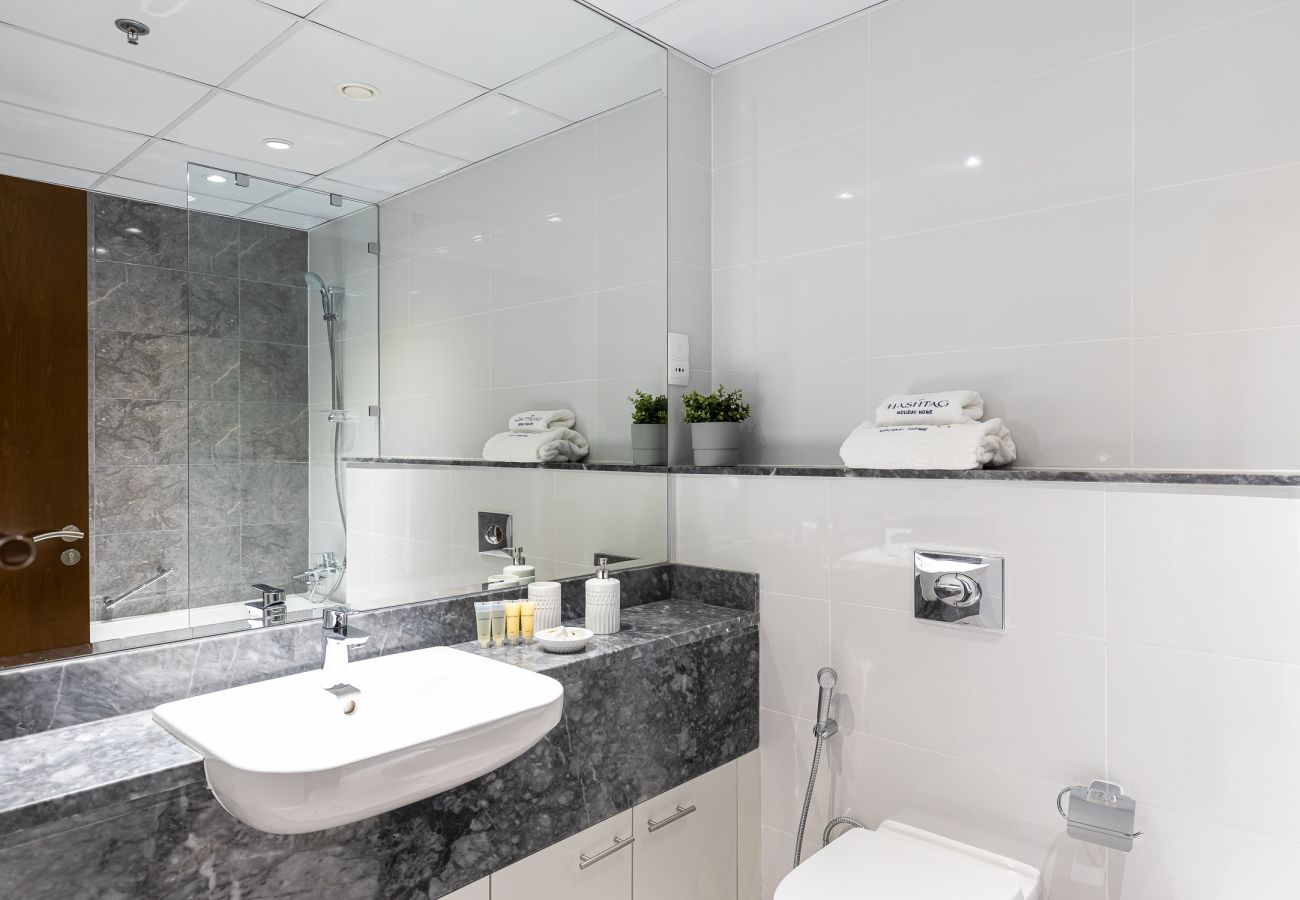 公寓 在 Dubai - 1 BDR Apartment | Canal view | Burj Khalifa view