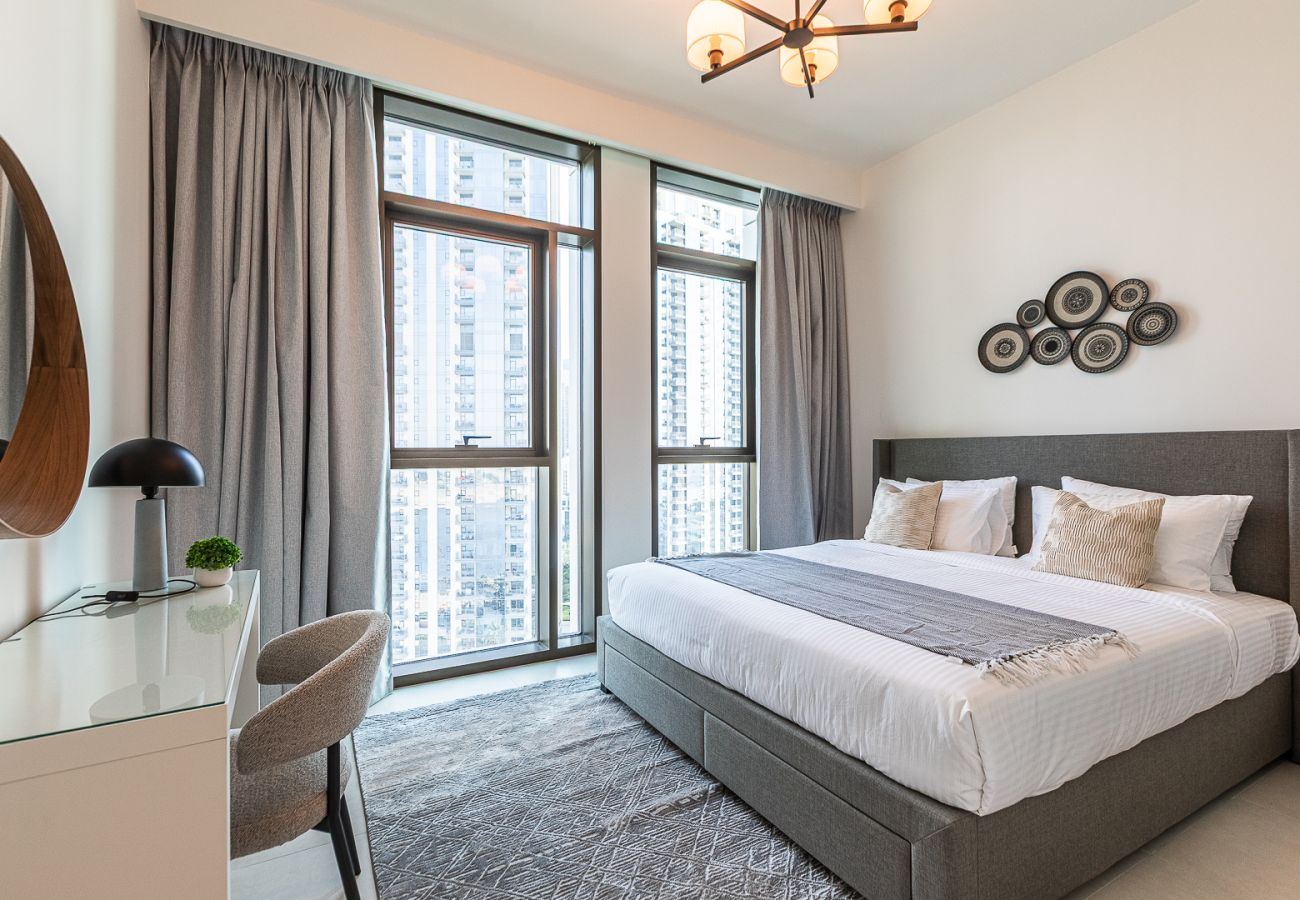 公寓 在 Dubai - Modern Comfort Meets Creekside Elegance | 1BR at Creek Crescent Tower