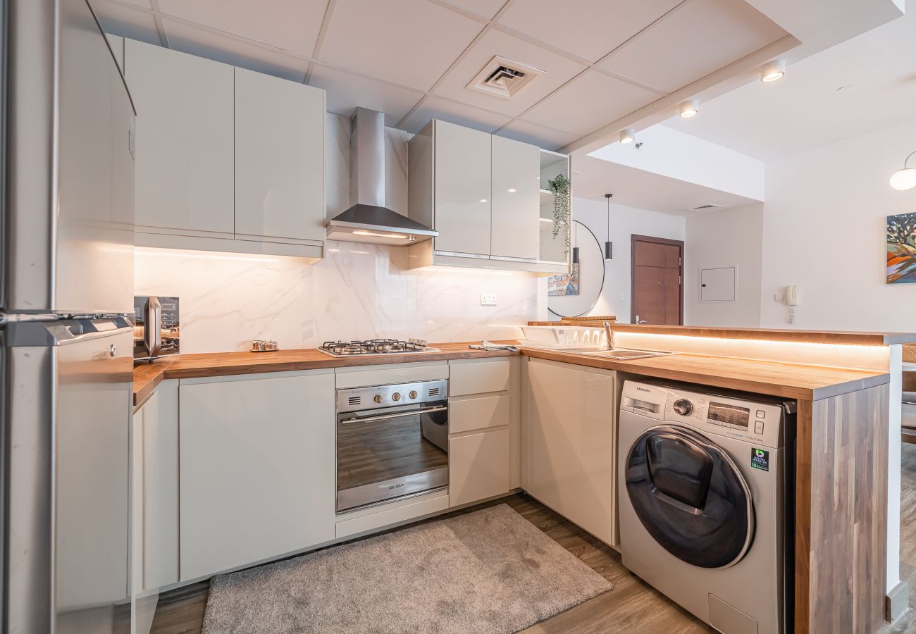 公寓 在 Dubai - 1 BDR Apartment with office space / Dubai Marina