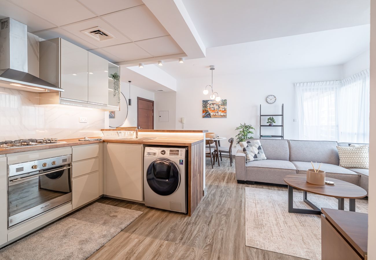 公寓 在 Dubai - 1 BDR Apartment with office space / Dubai Marina