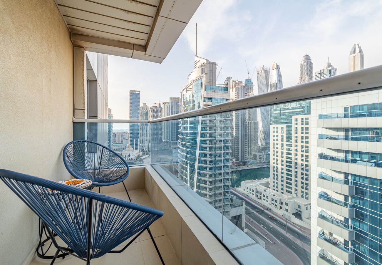 公寓 在 Dubai - 1 BDR Apartment with office space / Dubai Marina
